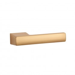 Rokturis APRILE BRISA RT Matt Brass