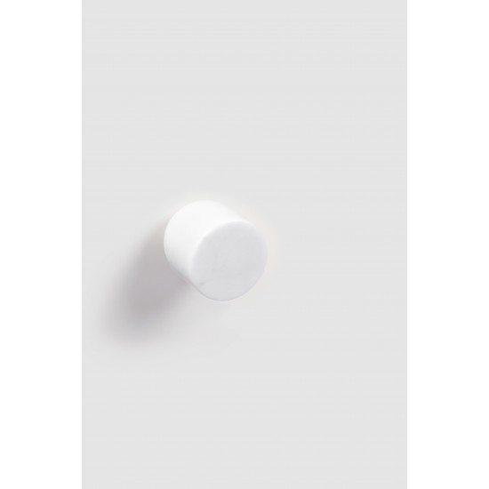 Rokturis NUDA LUI MARMO White polished marbles