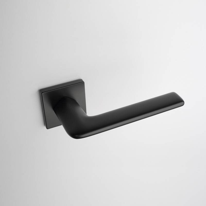 Handle APRILE LILA Q7S — black