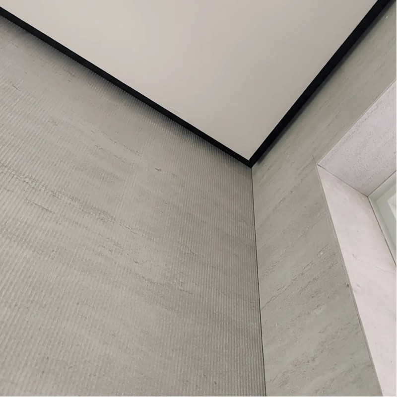 Apmetējamais griestu LED profils SHADE — melns